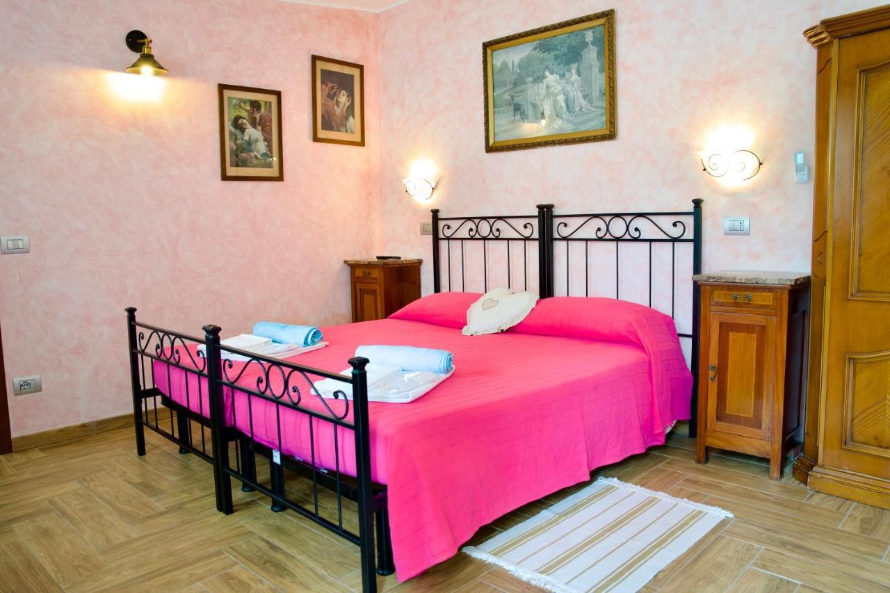 Hotel Diffuso Il Portichetto Vezio Perledo Bagian luar foto
