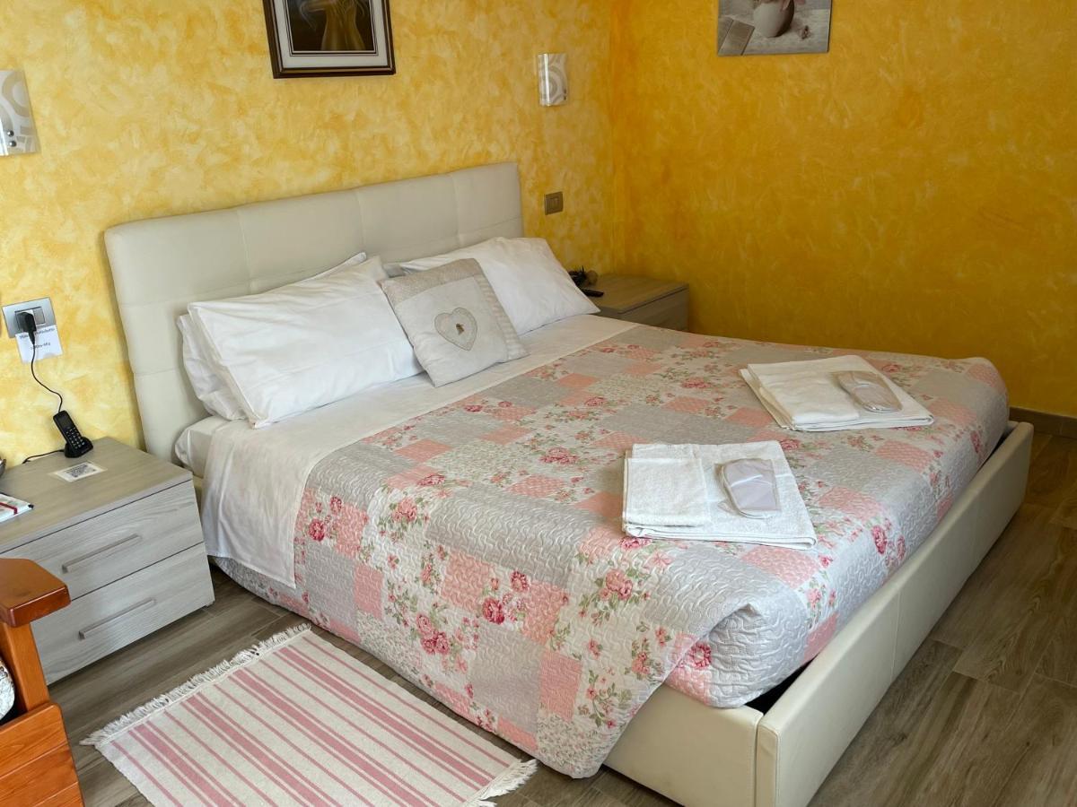 Hotel Diffuso Il Portichetto Vezio Perledo Bagian luar foto